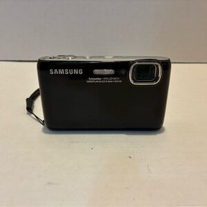 Samsung ST Series ST100 14.2MP Digital Camera Tested And Working.